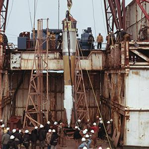 1971: The nuclear warhead used in the “Cannikin” test on the Aleutian Island of Amchitka is lowered into the shaft. Photo: © Lawrence Livermore National Laboratory